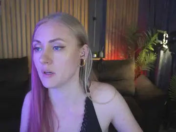 DramaQuenns  live sex cam
