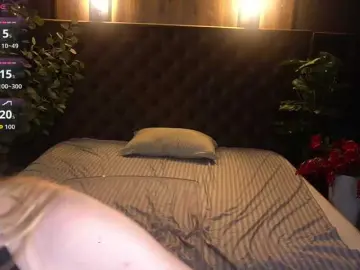 DramaQuenns  live sex cam