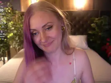 DramaQuenns  live sex cam