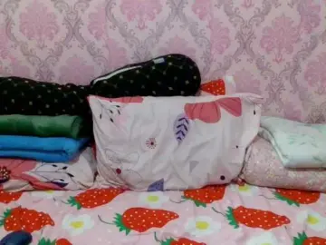 Pinky121  live sex cam