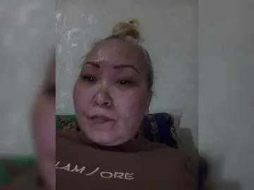 Qweentis  live sex cam