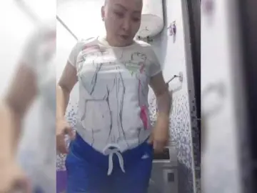 Qweentis  live sex cam