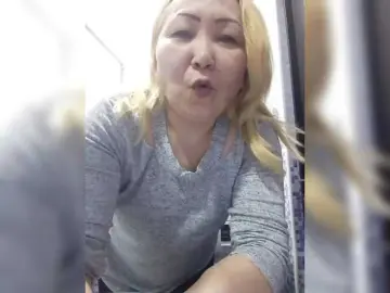 Qweentis  live sex cam