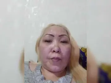 Qweentis  live sex cam