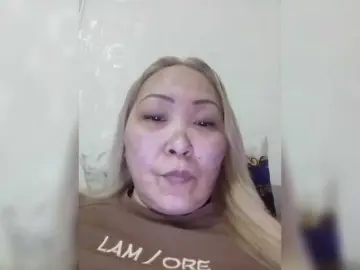 Qweentis  live sex cam