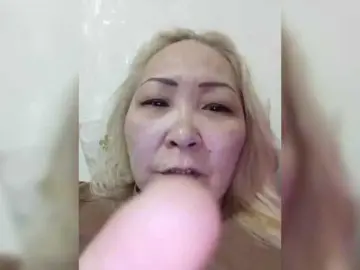 Qweentis  live sex cam