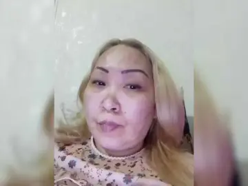 Qweentis  live sex cam