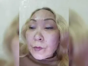 Qweentis  live sex cam