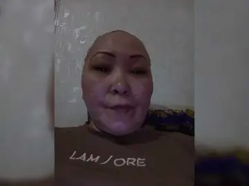 Qweentis  live sex cam