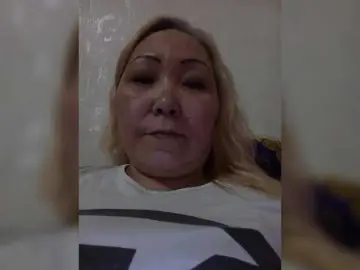 Qweentis  live sex cam