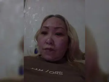 Qweentis  live sex cam