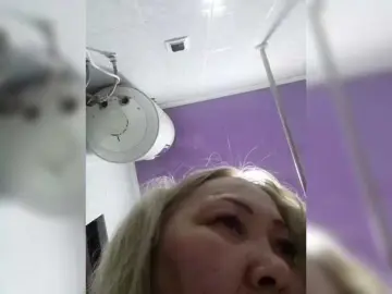 Qweentis  live sex cam