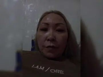 Qweentis  live sex cam