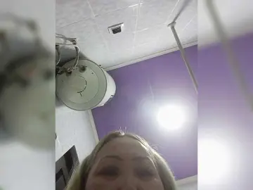Qweentis  live sex cam