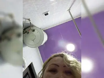 Qweentis  live sex cam