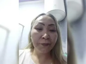 Qweentis  live sex cam