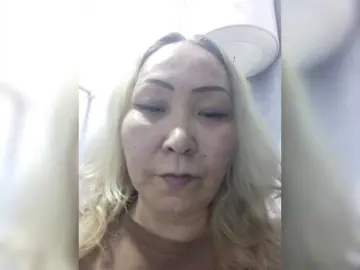 Qweentis  live sex cam
