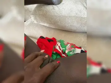 SexiEbonyx  live sex cam