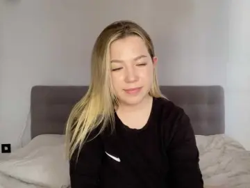 AlyraSun  live sex cam