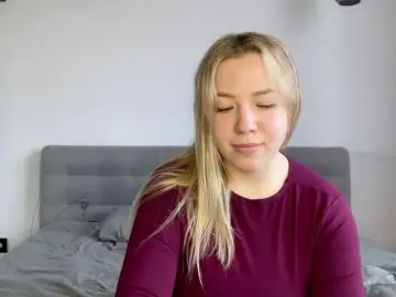 AlyraSun  live sex cam