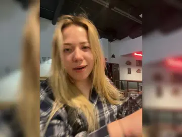 AlyraSun  live sex cam