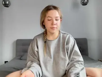 AlyraSun  live sex cam