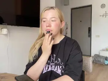 AlyraSun  live sex cam