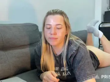 AlyraSun  live sex cam