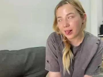 AlyraSun  live sex cam