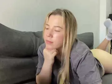 AlyraSun  live sex cam