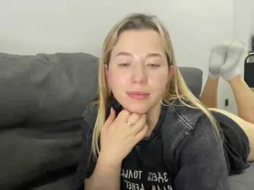 AlyraSun  live sex cam