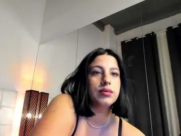 LucyRayy  live sex cam