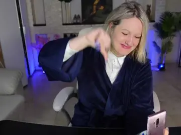 MariemLui  live sex cam