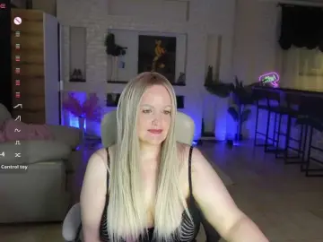 MariemLui  live sex cam