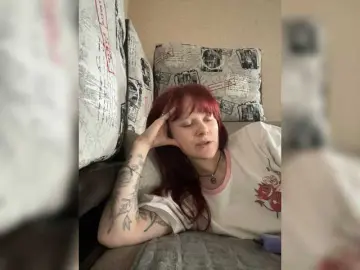 StillHer  live sex cam