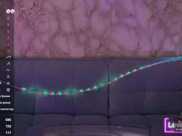 AliceOfWonders  live sex cam