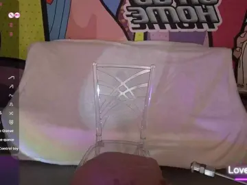 AliceOfWonders  live sex cam
