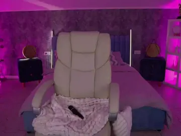 DaenerysDaen  live sex cam