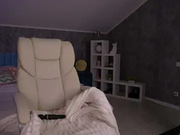 DaenerysDaen  live sex cam