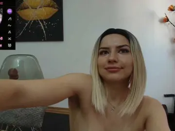 DaisyLuvsYou  live sex cam