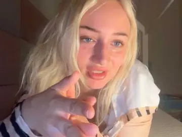 GoddessTrina  live sex cam