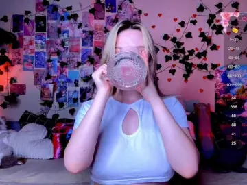 Mirabbella  live sex cam
