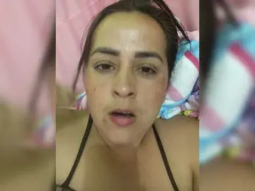 Yenny-1  live sex cam