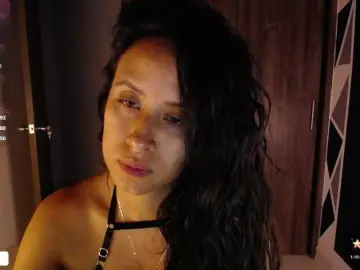 Amyharlow  live sex cam