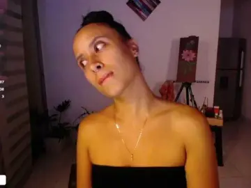 Amyharlow  live sex cam