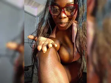 Brytany05  live sex cam