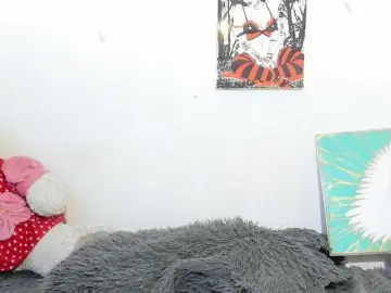 Sweetavi  live sex cam