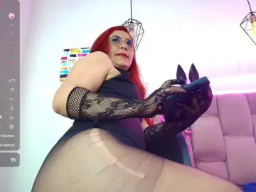 Tiiny-emilly  live sex cam