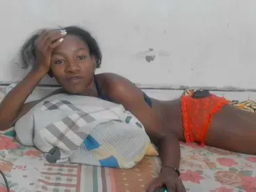 Claudiaah  live sex cam