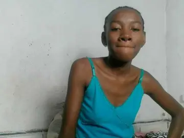 Claudiaah  live sex cam